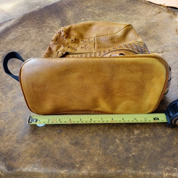 Woven Zippered Vintage Backpack With Cut-Outs - Picture 7 of 12